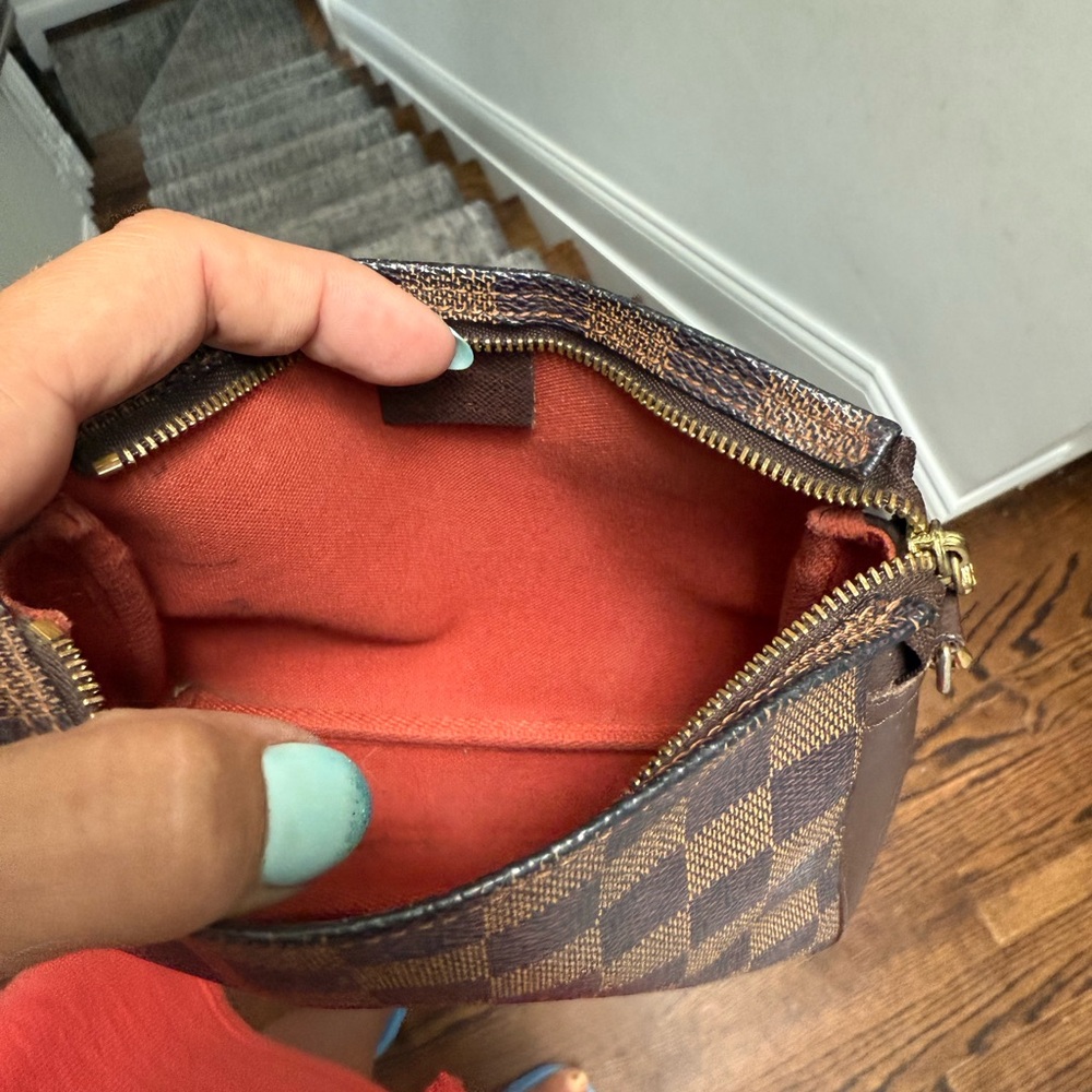 Louis Vuitton damier ebene pochette - Picture 8 of 8